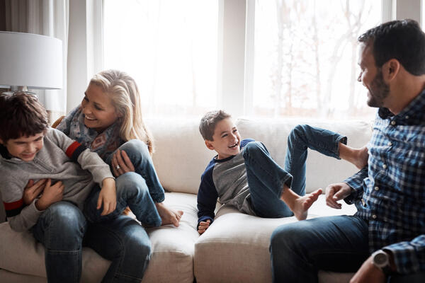 5 уютных игр для семейного вечера