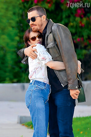 Эмма Робертс с Гарреттом Хедландом