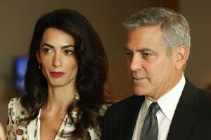 Жена Джорджа Клуни рассекретила первое слово, которое произнесла ее дочка