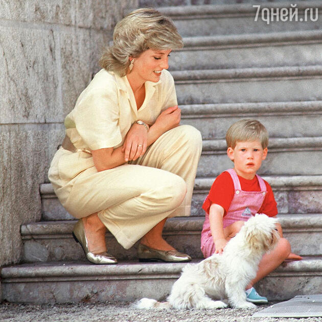 Принцесса Диана с сыном Гарри. 1987 г.