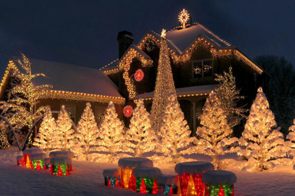 Поздравьте нас и получите в подарок «Свет Рождества»!