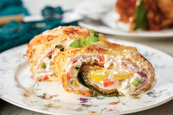 Александр Белькович: рулет с луком и окороком