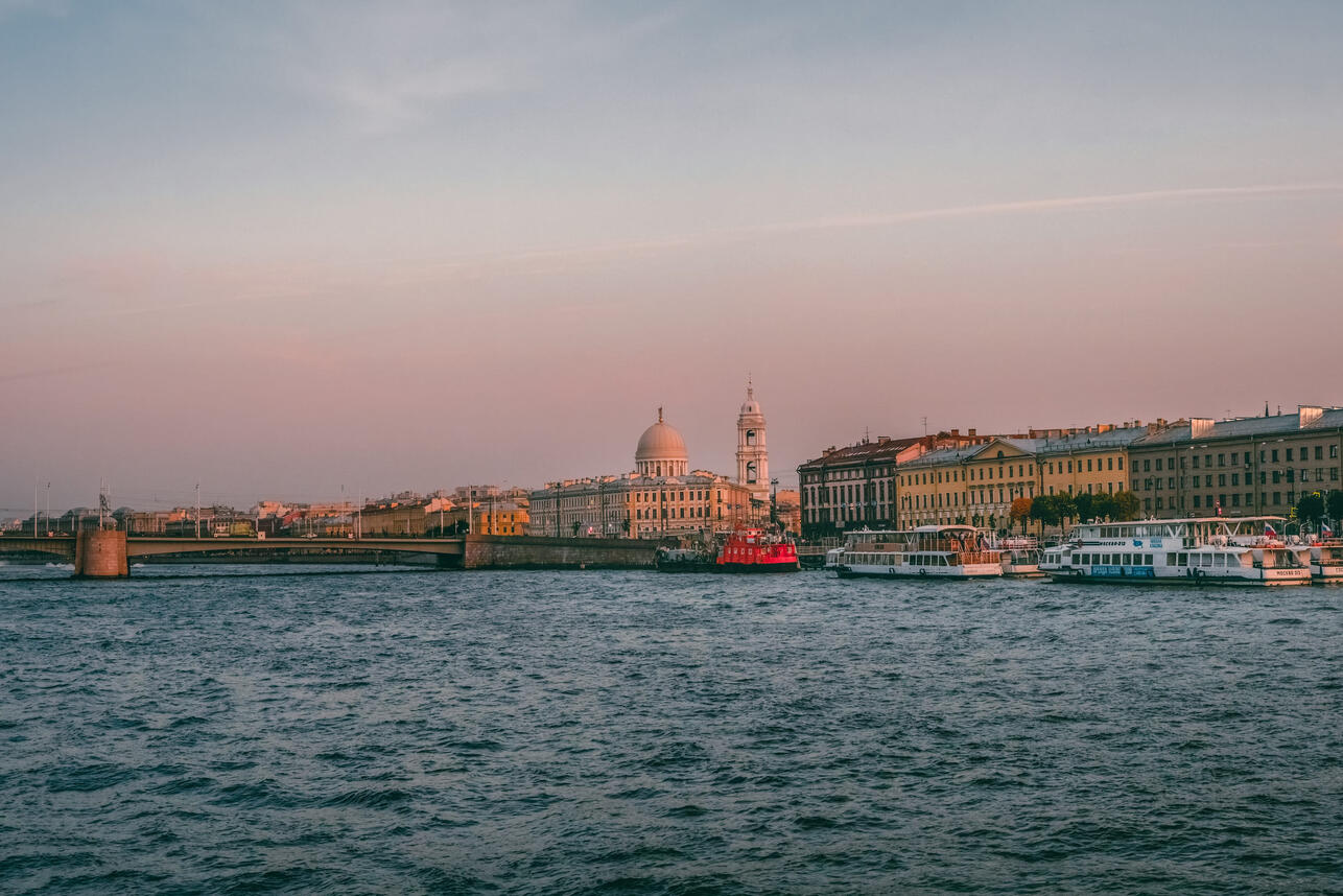 куда поехать весной в России, весенние путешествия по России, отдых весной, Золотое кольцо весной, Сочи весной, Кавминводы, Санкт-Петербург весной, Казань весной, путешествия по России, маршруты на весну
