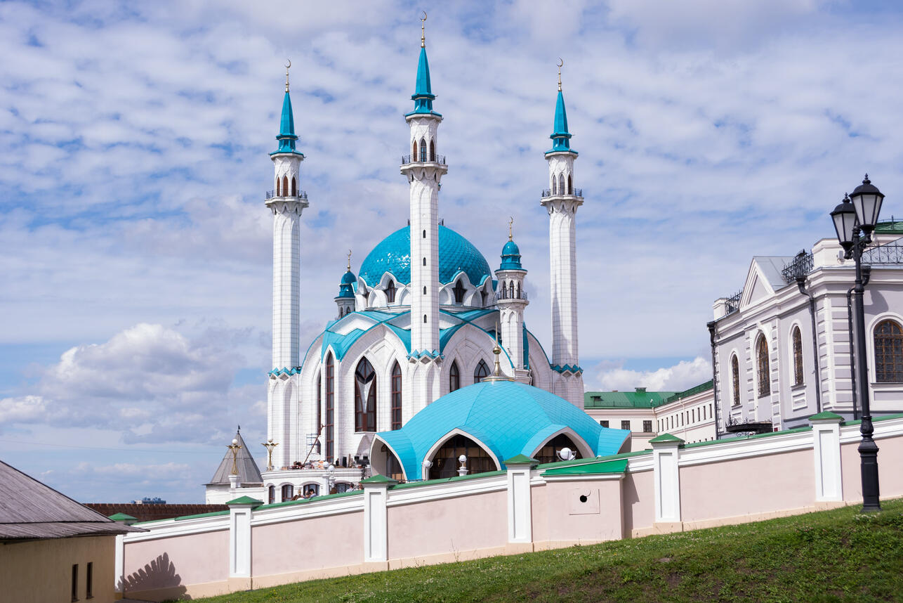 куда поехать весной в России, весенние путешествия по России, отдых весной, Золотое кольцо весной, Сочи весной, Кавминводы, Санкт-Петербург весной, Казань весной, путешествия по России, маршруты на весну