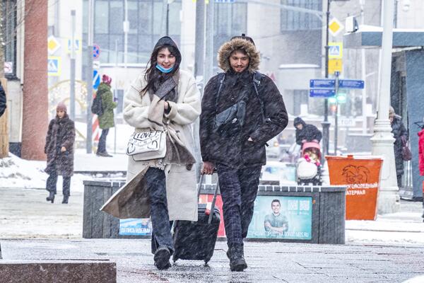 Оставайтесь дома: метеоролог предупредил о погоде в Москве