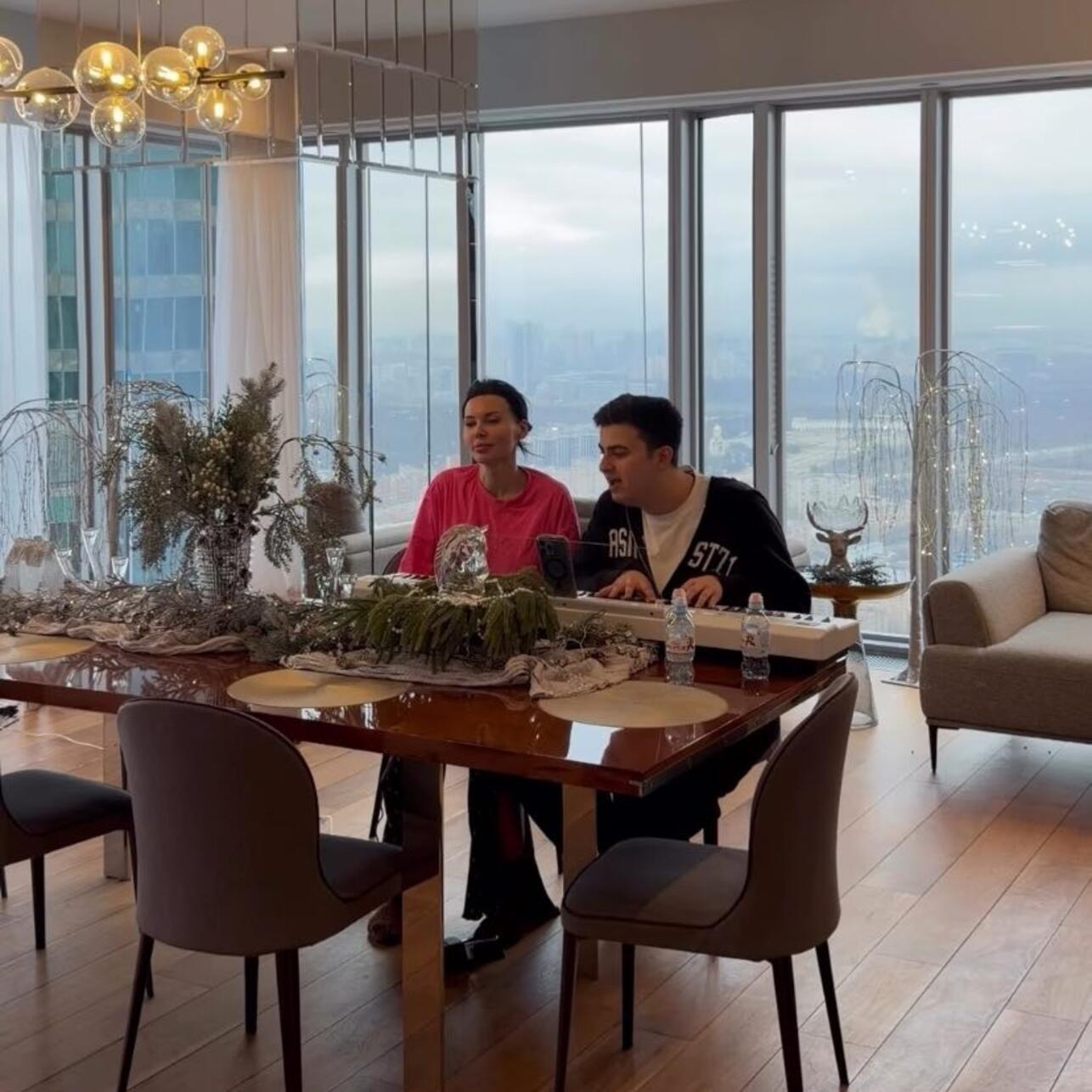 Оксана Самойлова с учителем по вокалу