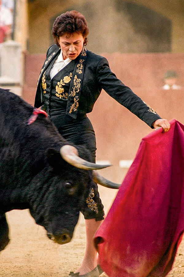 Лидия Артамонова. Солнце матадора