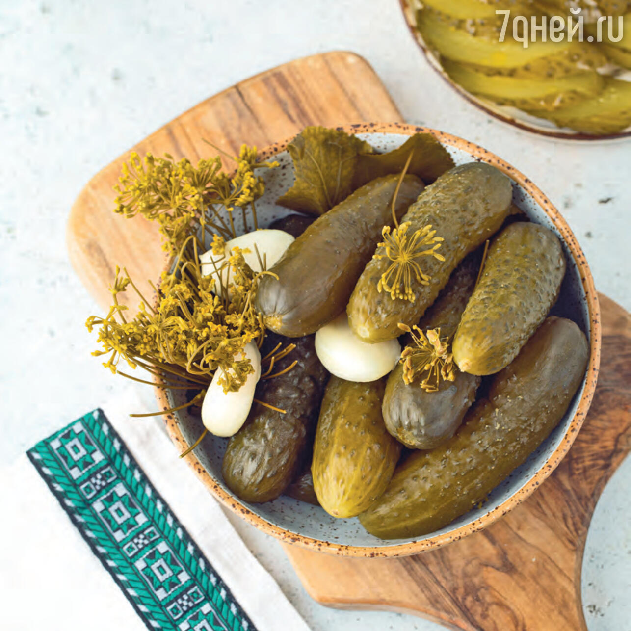 Маринованные хрустящие огурчики, пошаговый рецепт на ккал, фото, ингредиенты - olgavolga