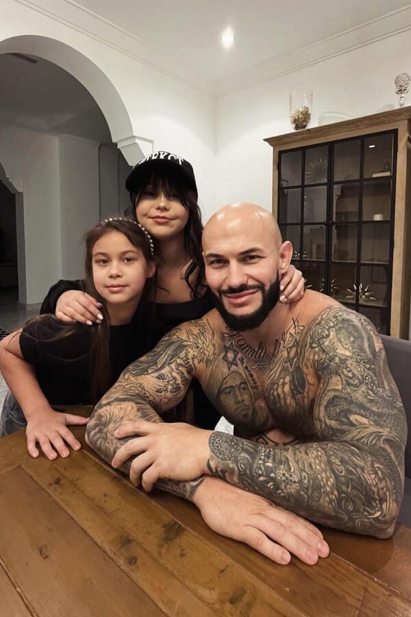 Джиган с дочками