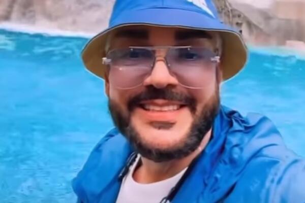 «Ест бургеры и не толстеет!» Идеальный пресс Киркорова вызвал зависть у фанатов