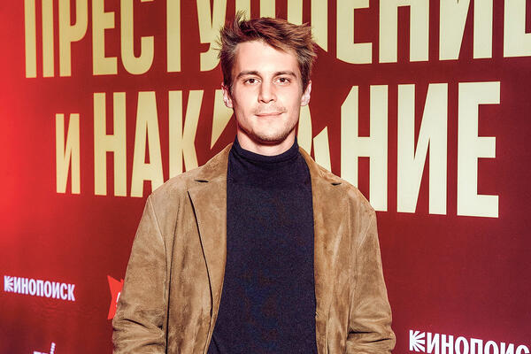 Иван Янковский показал забавное видео с 5-летним сыном — пока Пожарская нянчит младшего