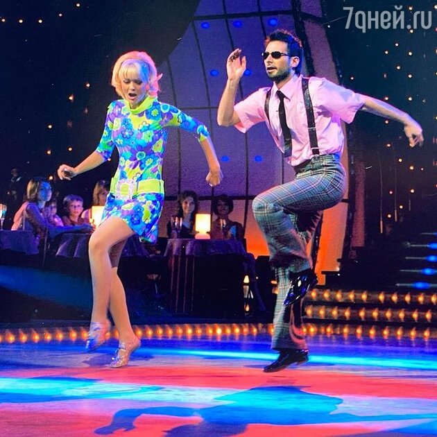 Юлия Меньшова и Ян Гольперин в «Танцах со звездами» Юлия Меньшова и Ян Гольперин в «Танцах со звездами»