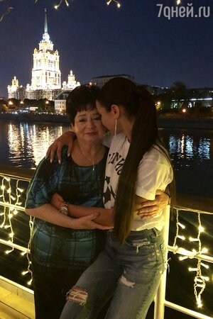 Ольга Бузова с любимой бабушкой