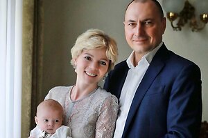 Конюшня, спа, ферма: экс-муж Волочковой перевез семью в новый дом