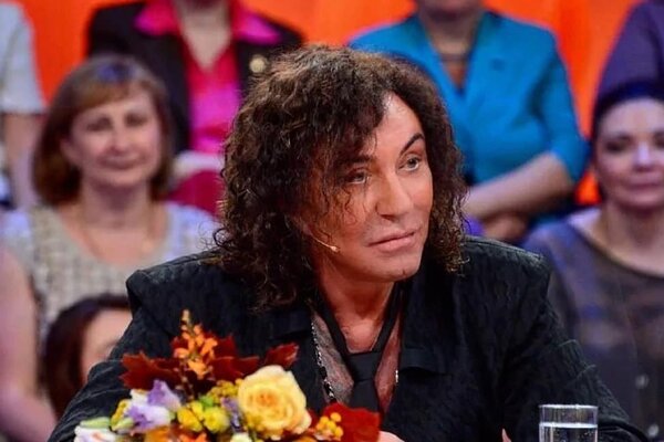 «Последствия неудачной пластики»: Леонтьев перенес серьезную операцию