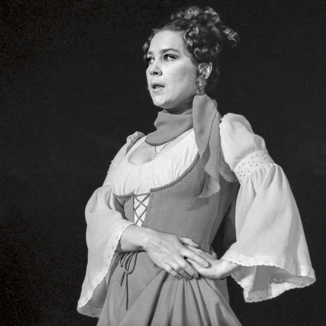 Лариса Голубкина