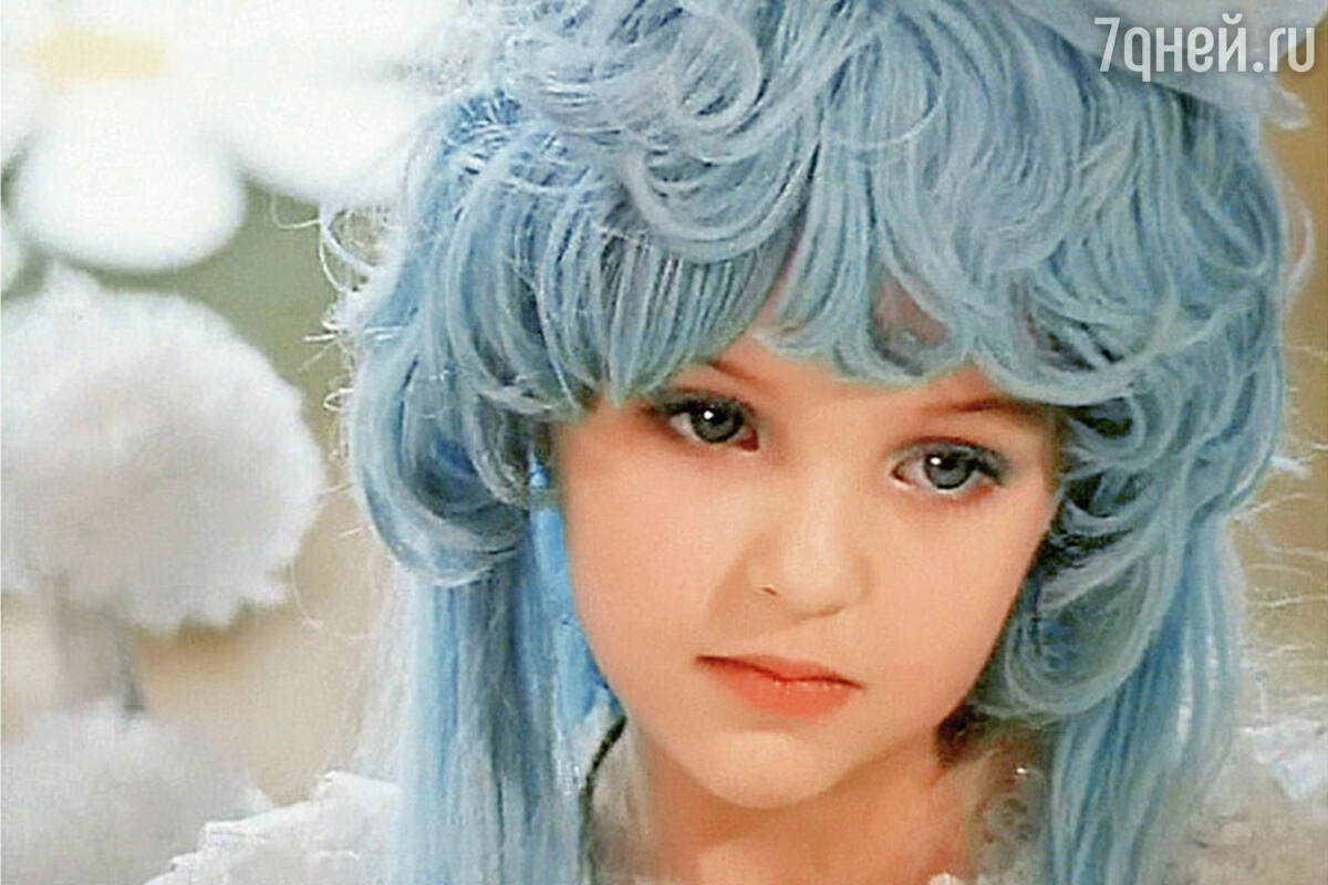 Қиындықпен ол өзінің түкті тесігін пенисаға созады. Орысша онлайн Екінші дүниежүзілік соғыс туралы секс-фильмдер