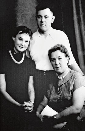 Людмила Гурченко с родителями Еленой Александровной и Марком Гавриловичем