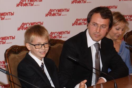 Руслан Байсаров с сыном Дени