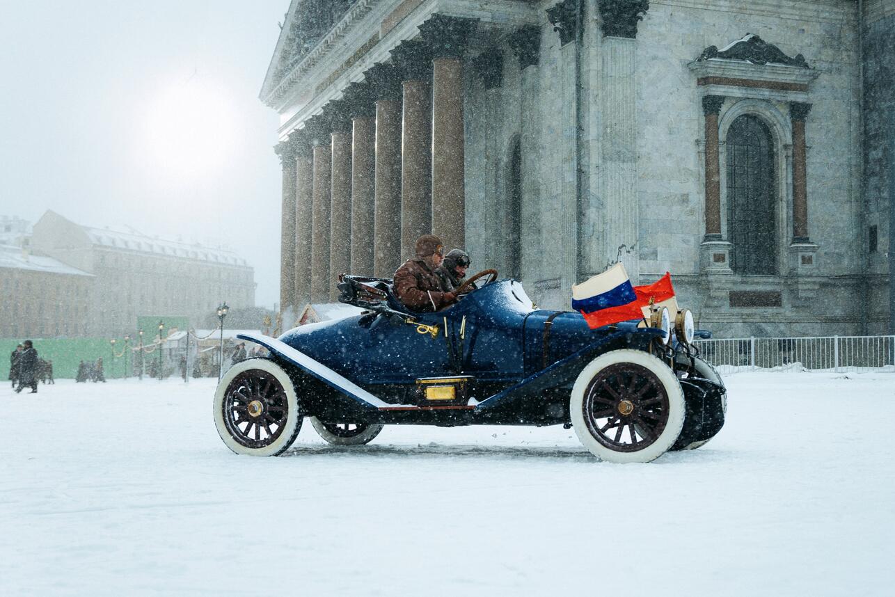 Кадр со съемок фильма «Битва моторов», реж. Илья Маланин, фото