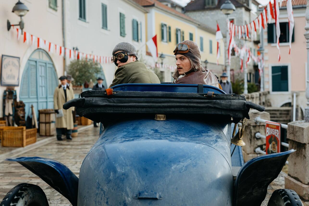 Кадр со съемок фильма «Битва моторов», реж. Илья Маланин фото