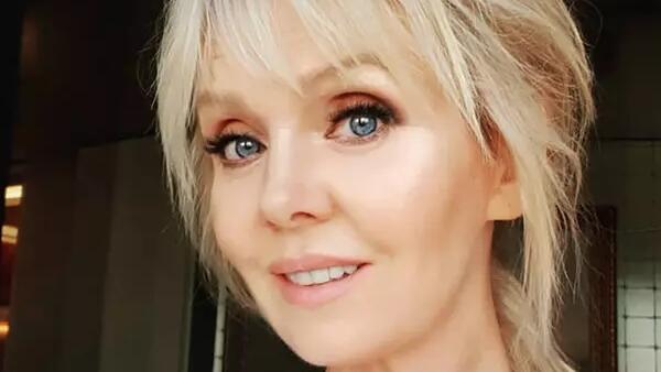 Вот это изгибы! Фото 55-летней Валерии в купальнике взорвало Сеть