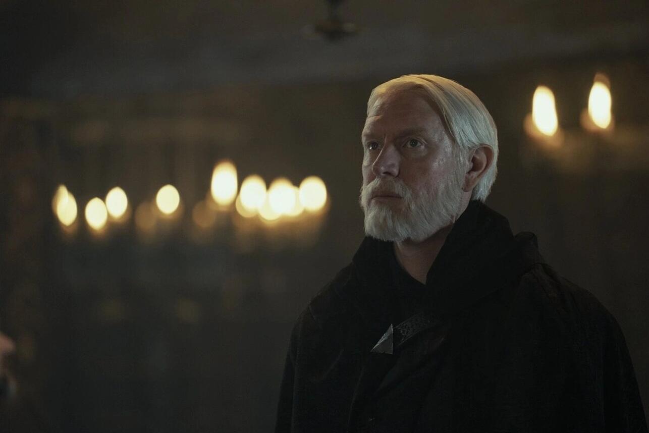 сериал «Рыцарь семи королевств» фото