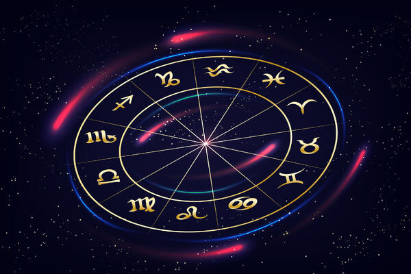 Астролог Панина пообещала двум знакам успех на работе — долгожданное признание