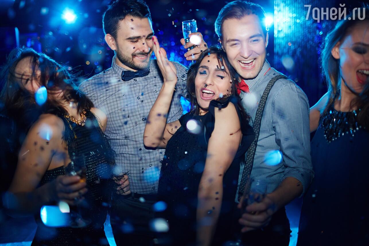 «Ты подохнешь на танцполе»: почему люди ходят в ночные клубы в 40, 50 и 60 лет - Афиша Daily