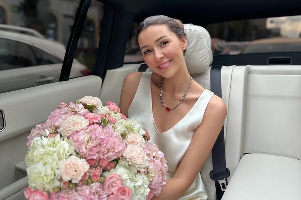 Дочь Заворотнюк отметила важную дату — элегантная невеста в классическом наряде