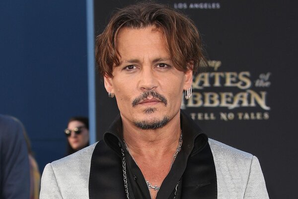 Джонни Депп распродает недвижимость, чтобы избежать банкротства