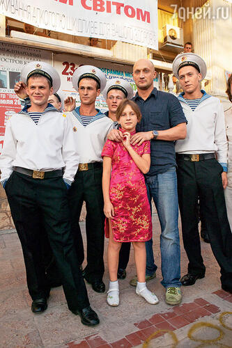 Полина и Гоша Куценко на
фестивале «Остров Крым».
Севастополь, 2006 год
