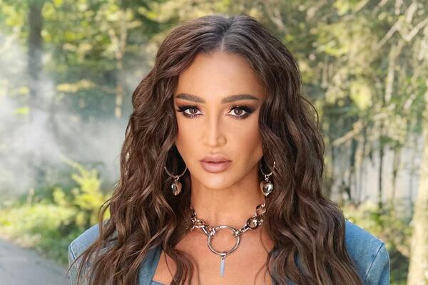 Бузова наехала на Дубцову, обозвавшую Борисову наркоманкой в шоу: «Откровенно по-хамски»