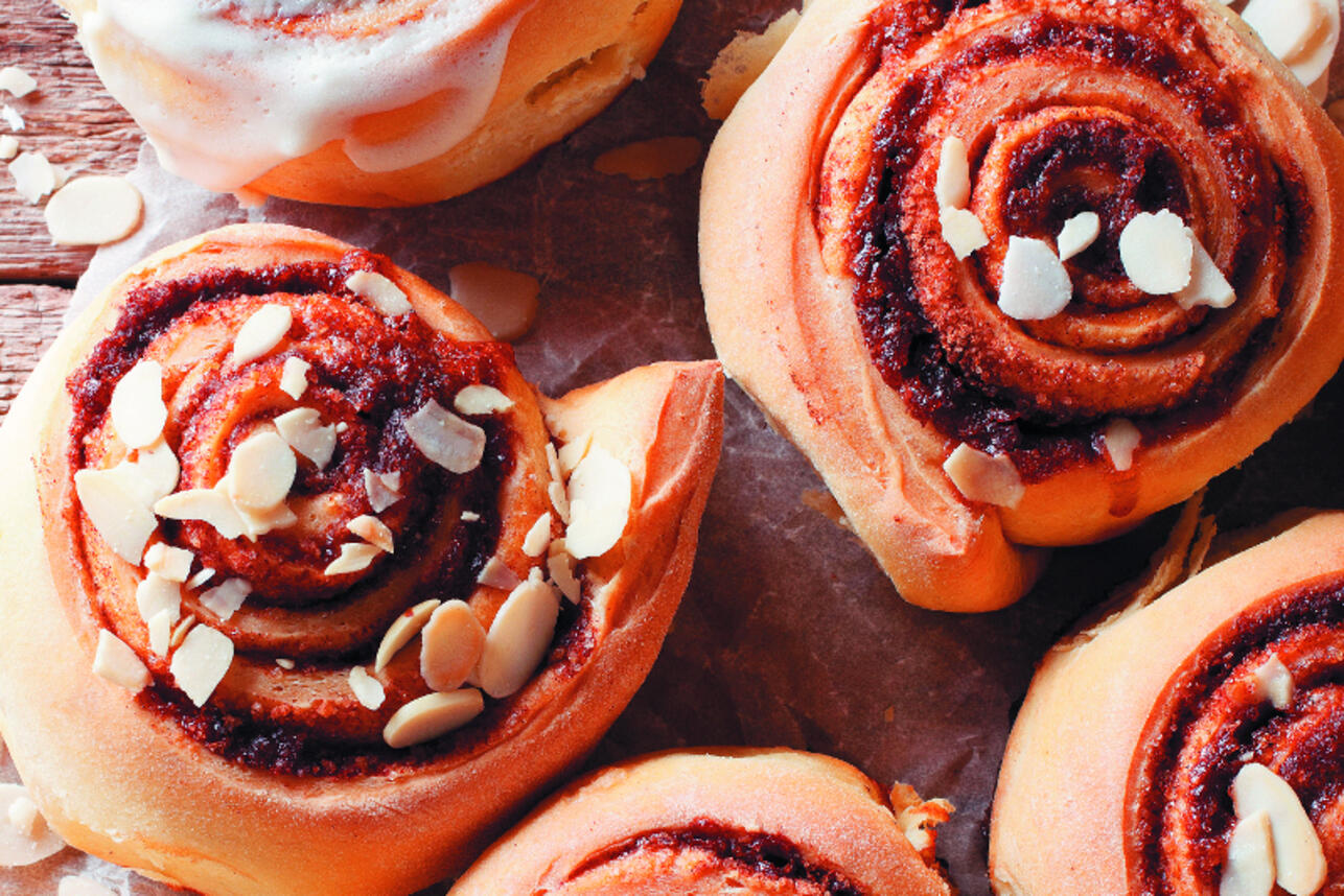 Творожные улитки с яблоком, орехами и корицей – пошаговый рецепт приготовления с фото