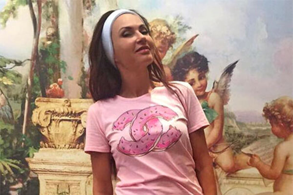 Образ дня: Эвелина Блёданс в PENKY ALLBY