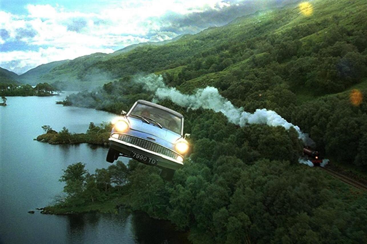 Гарри Поттер и Тайная комната Форд Англия фото