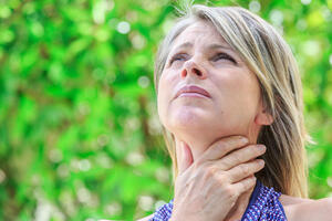 Ангина, фарингит, ларингит: как защититься от заболеваний горла в летний период