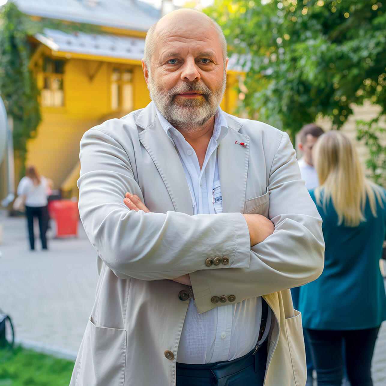 Денис Толстой