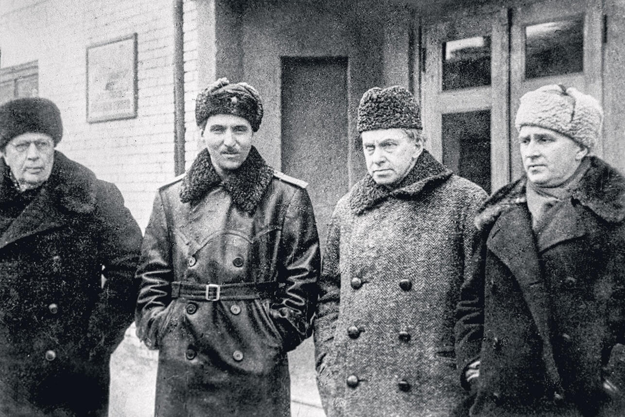Алексей Толстой, Константин Симонов, Илья Эренбург и Дмитрий Кудрявцев