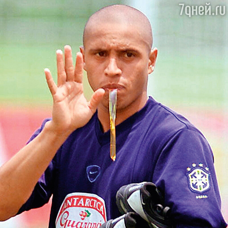 Карлос скола. Роберто Карлос. Роберто Карлос певец. Roberto Carlos 2002.