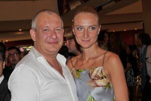 «Я бы не хотела, чтобы ты знал»: вдова Марьянова снова вышла замуж