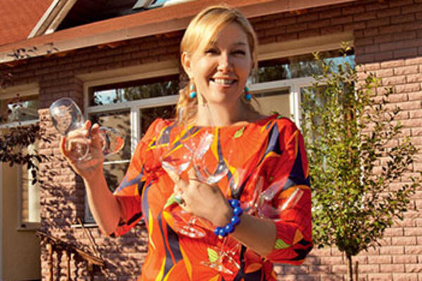 Арина Шарапова открыла дачный сезон