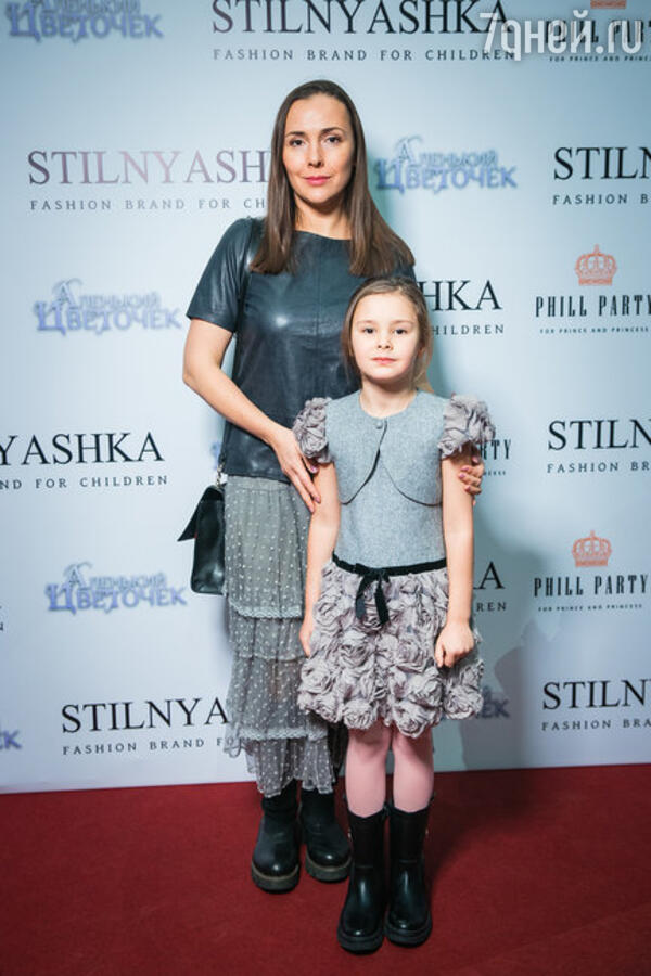 Елена Панова с дочкой Александрой