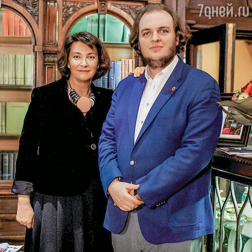 В Мите объединились наши лучшие качества. У него чудесный характер, потрясающее чувство юмора. Он прекрасно пишет, грамотно говорит. Это — в папу