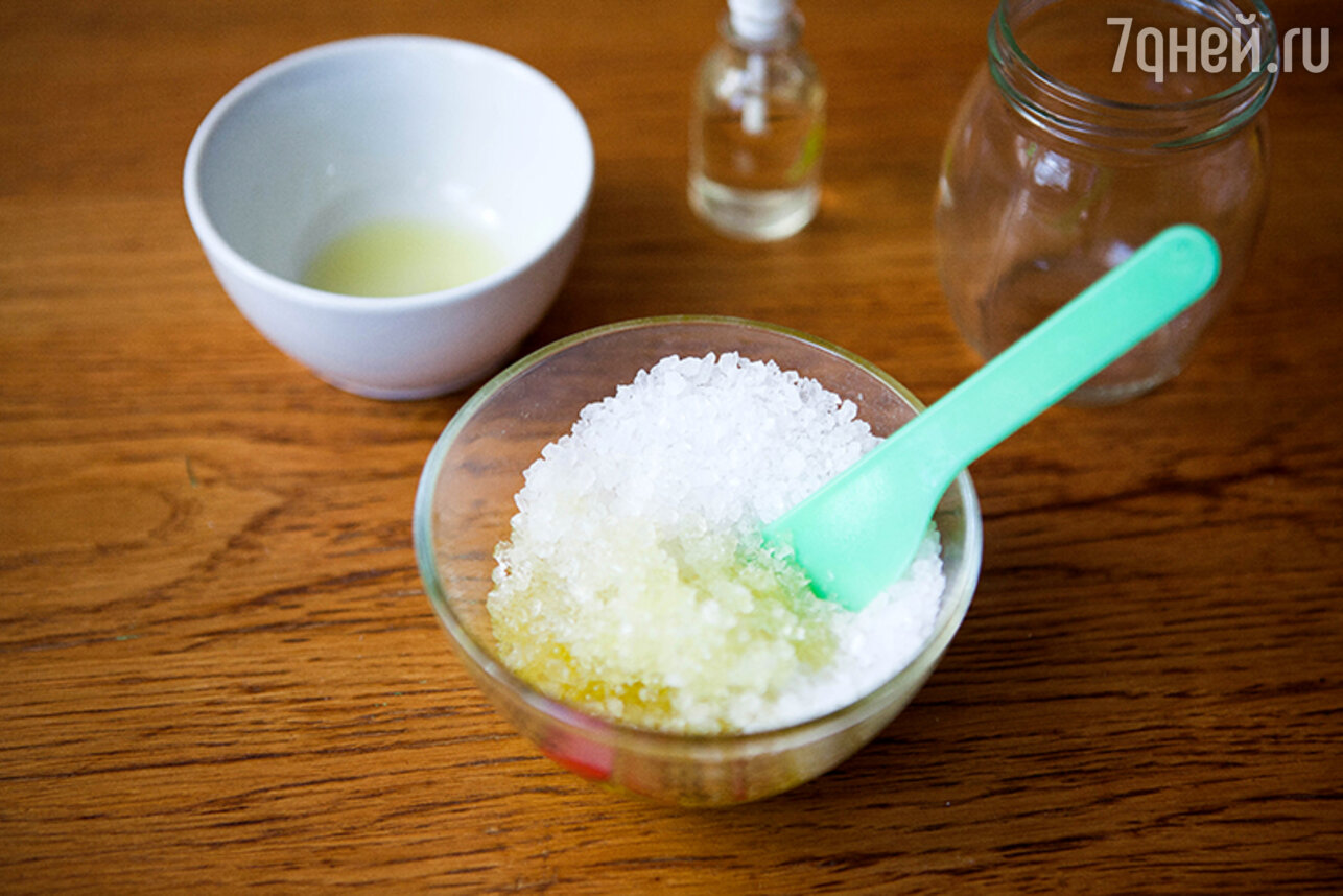 Итак, для приготовления натурального кофейно-солевого скраба для тела понадобится: