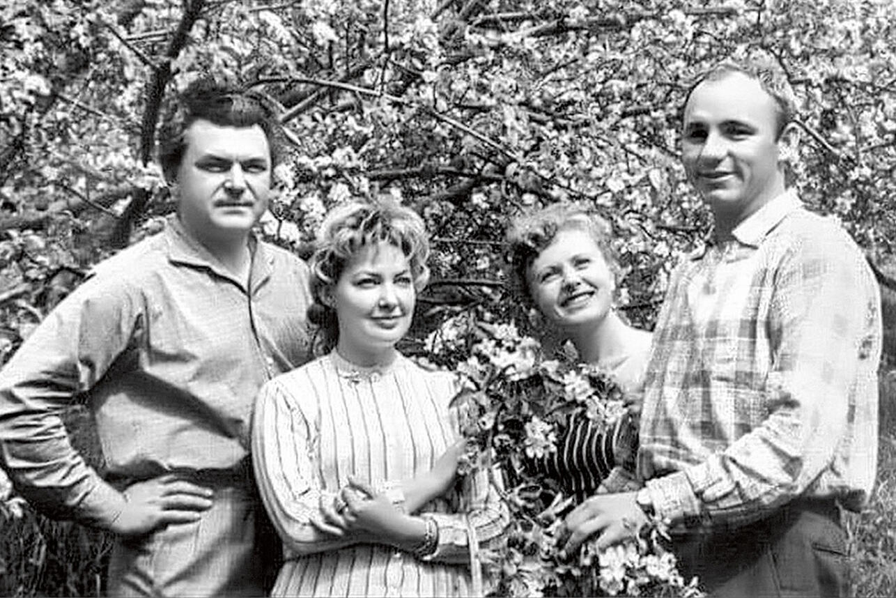 РЎРµСЂРіРµР№ Р‘РѕРЅРґР°СЂС‡СѓРє, Р?СЂРёРЅР° РЎРєРѕР±С†РµРІР°, РђР»Р»Р° Р›Р°СЂРёРѕРЅРѕРІР° Рё РќРёРєРѕР»Р°Р№ Р С‹Р±РЅРёРєРѕРІ