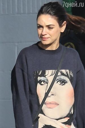 Мила Кунис - фото