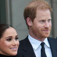 Никак не успокоится: принц Гарри предпринял новую атаку на Елизавету II 