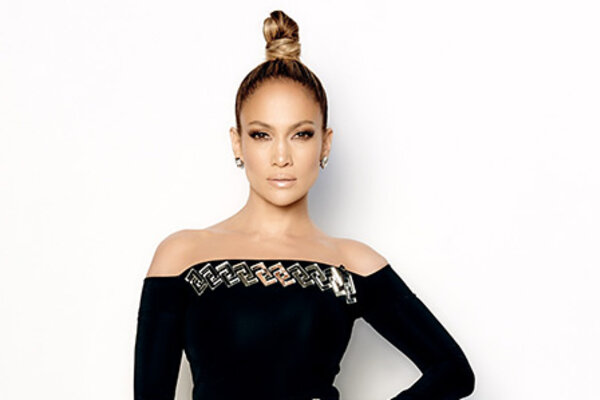 Образ дня: Дженнифер Лопес в David Koma