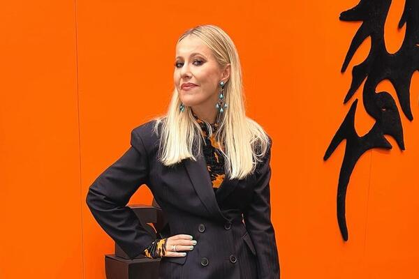 Куда Богомолов смотрит? Собчак развлекается с двумя мужчинами по выходным